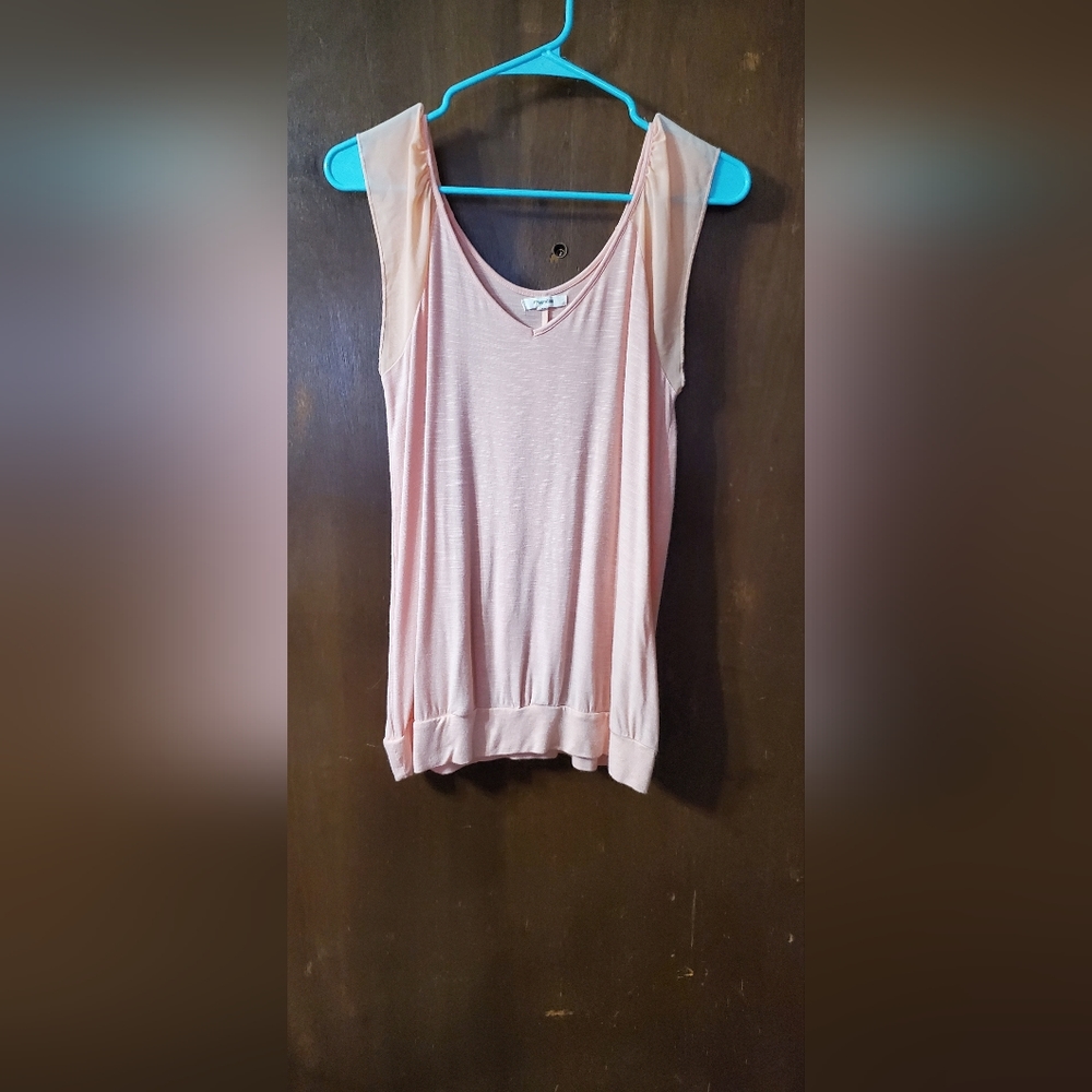 Sleeveless tank